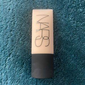 NARS Soft Matte Foundation in Mont Blanc Light 2